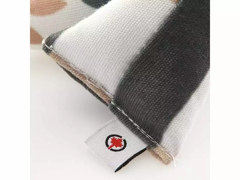 CanadianCat Katzenminze-Spielzeug Mini-Pyramiden, 3er Set, Beige 7 CanadianCat Katzenminze-Spielzeug Mini-Pyramiden, 3er Set, Beige – Bild 5